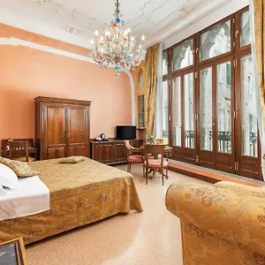 Hotel San Moise Venice